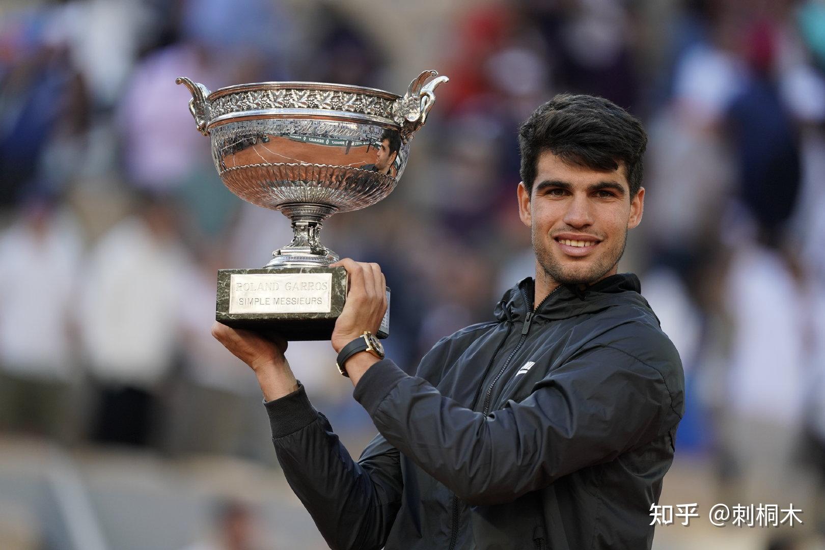 或许隐藏着 或许隐藏着