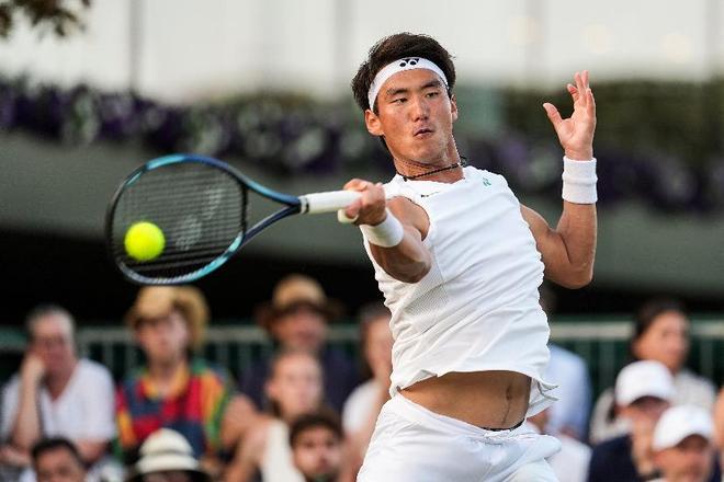 比巴林高出 比巴林高出