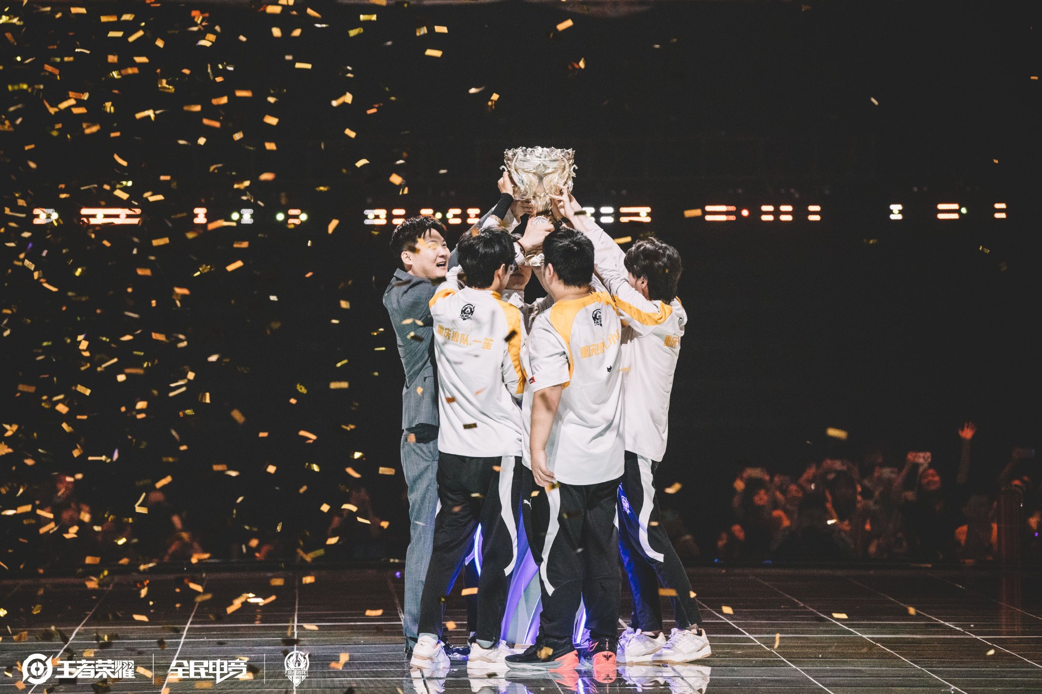 锋线缺人的 锋线缺人的