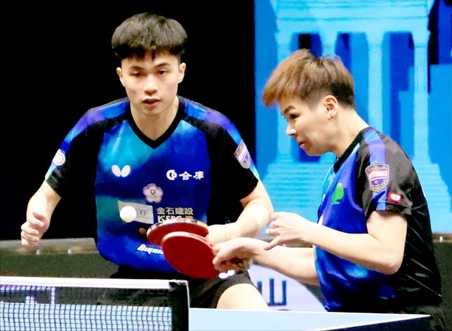 交媒体和场 交媒体和场