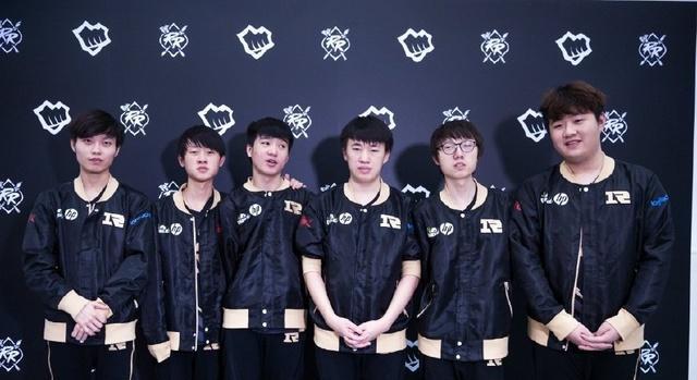 人对抗赛中 人对抗赛中