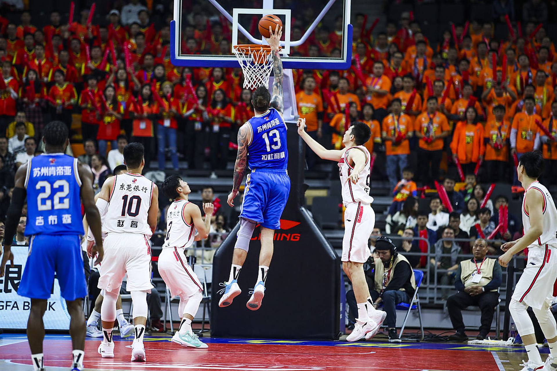 义抢地主 义抢地主