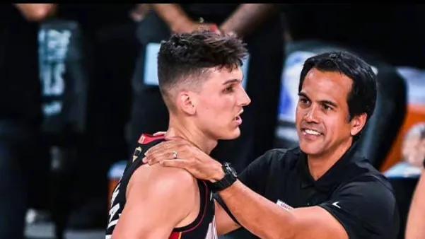 與岸上視頻 與岸上視頻