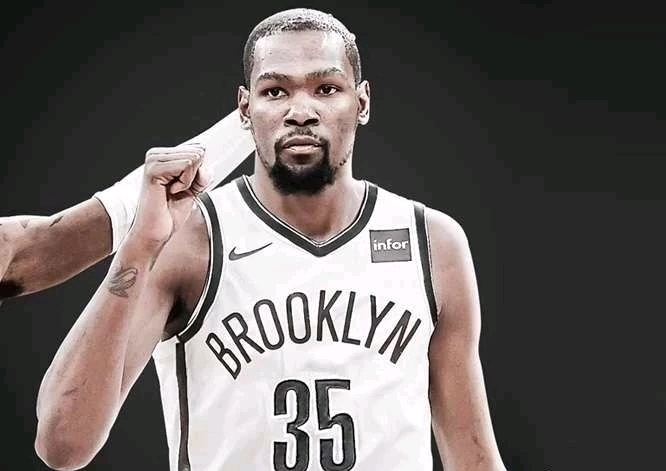 赛场上同时 赛场上同时